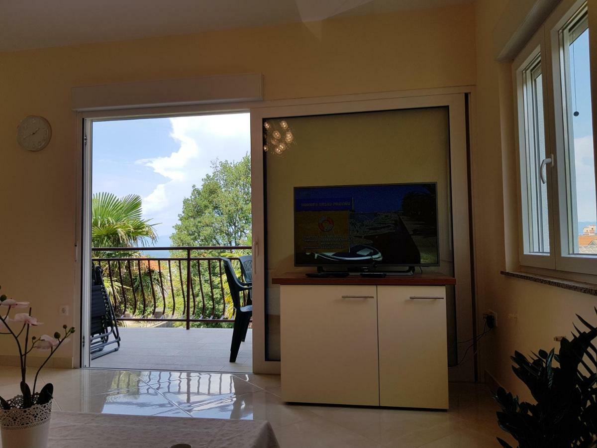 Apartman Vesna Malinska Bagian luar foto