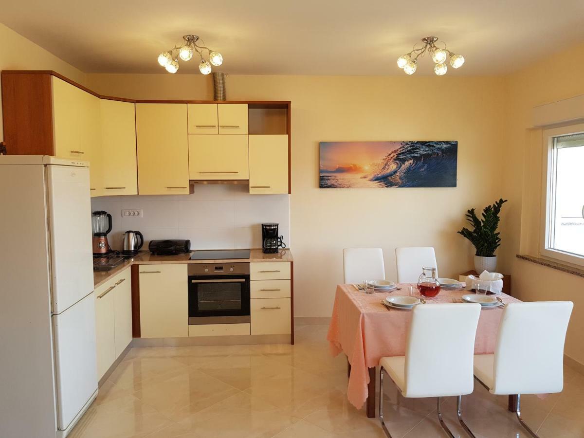 Apartman Vesna Malinska Bagian luar foto