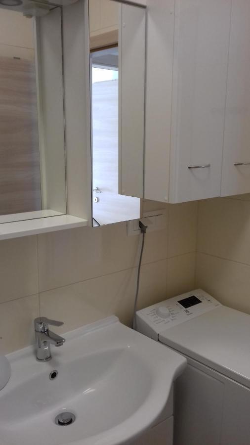 Apartman Vesna Malinska Bagian luar foto