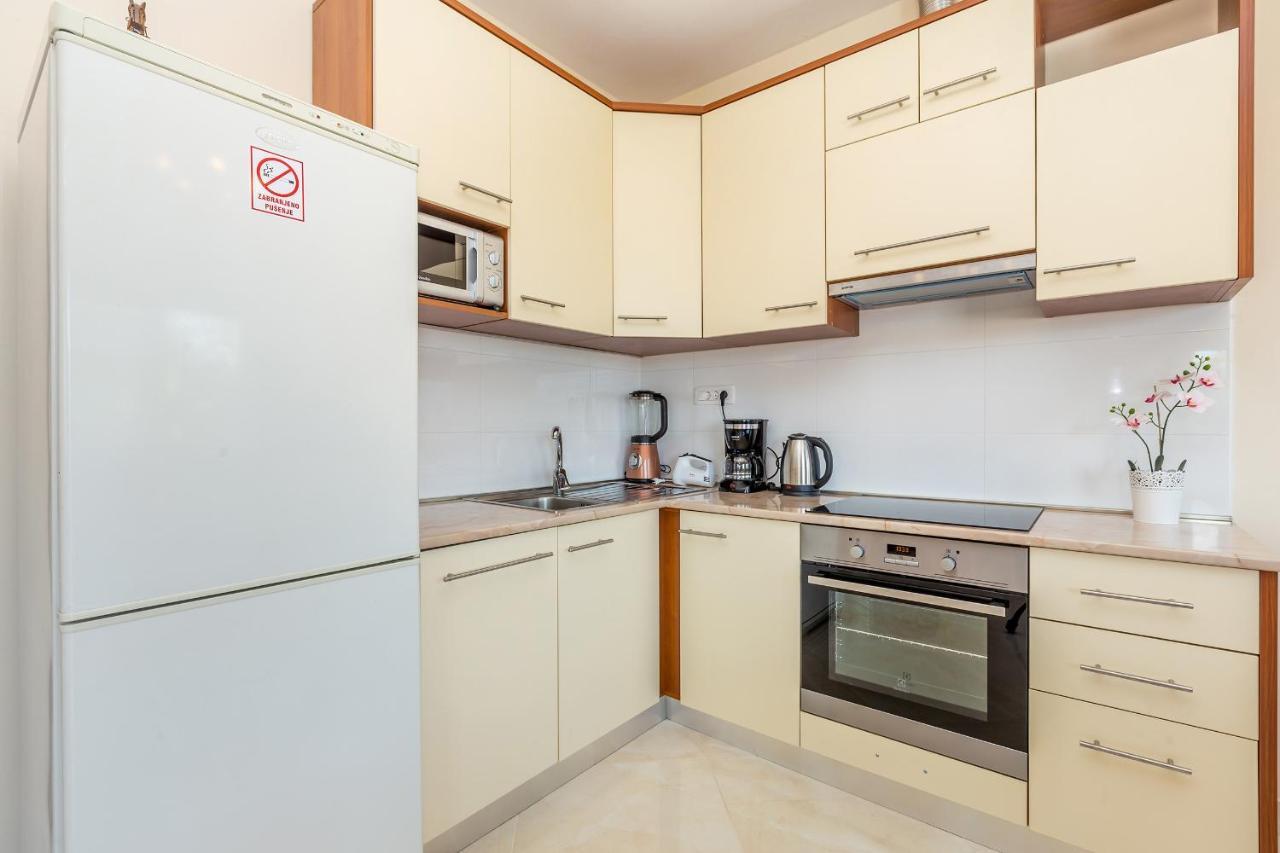 Apartman Vesna Malinska Bagian luar foto