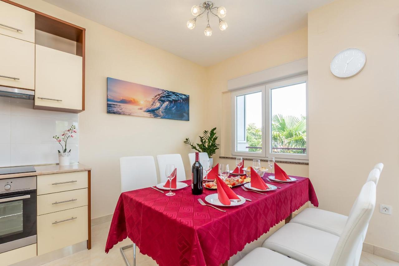 Apartman Vesna Malinska Bagian luar foto